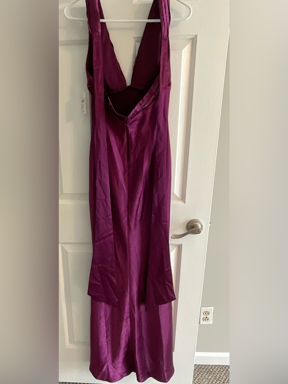 WINDSOR Meryl Satin Open Back Mermaid Formal Dress - Size Small - Picture 3 of 14
